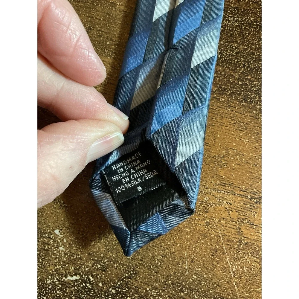Men's Dockers Blue‎ Silver Necktie 100% Silk